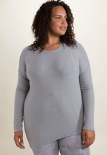 Load image into Gallery viewer, Curvy Basic Sweater