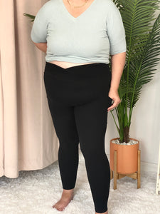 Curvy Crossover Butter Luxe Legging