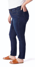 Load image into Gallery viewer, Cece Skinny Jeans
