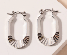 Load image into Gallery viewer, Oval Etched Earrings